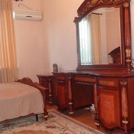 Apartment Vake-Saburtalo Tbilisi ภายนอก รูปภาพ