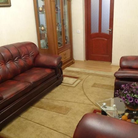 Apartment Vake-Saburtalo Tbilisi ภายนอก รูปภาพ