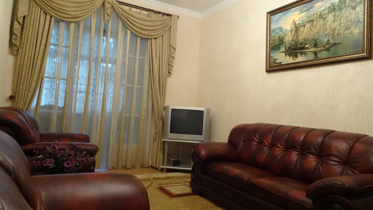 Apartment Vake-Saburtalo Tbilisi ภายนอก รูปภาพ