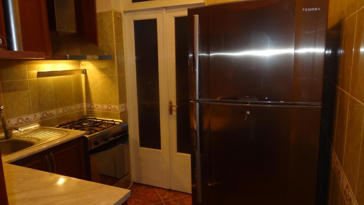 Apartment Vake-Saburtalo Tbilisi ภายนอก รูปภาพ
